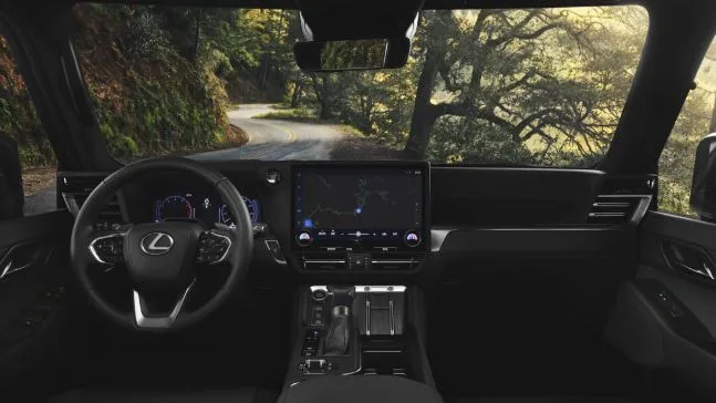 Lexus GX — khoang lái